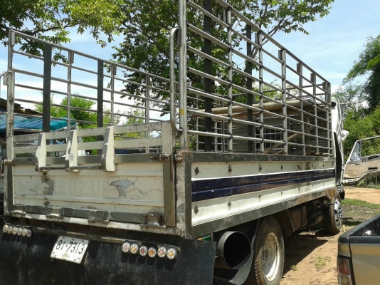***ขายแล้วครับขอบคุณ Truck2hand ขายกระบะสแตนเลส คอกเหล็กแป๊บ สภาพดี พื้นดีข้างดี คอกเหล็กแข็งแรง ยกลงจาก 6ล้อ ISUZU ROCKY ความยาว 5.5 ม. ความกว้างคัสซี 82-84 ซม. สีสันดี เก็บสีหน่อยสวยเลย ขายตามสภาพ พร้อมใช้งาน ราคาต่อรองได้เด้อ พี่น้องครับ