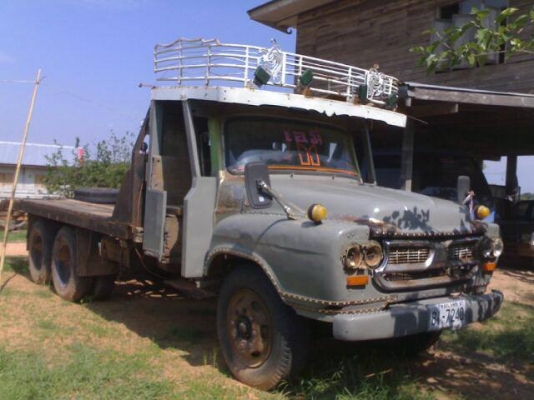 ***ขายแล้วครับขอบคุณ Truck2handขาย10ล้อเพลาเดียว ท้ายลาดขึ้นแบคโฮ 120 ISUZU TX 6BB1 145แรง เครื่องดี เกียร์ดี แน่น แรง ช่วงล่างเพลาเดียวเดิม คัสซีดี เสริมล่างยาวทั้งเส้น แข็งแรง หางสภาพดี ไม่ผุ หัวเก๋งสวย พ.ธรรมดา เบรคเดิม ยางดี6เส้นพอใช้4เส้น ทะเบียนขาดป