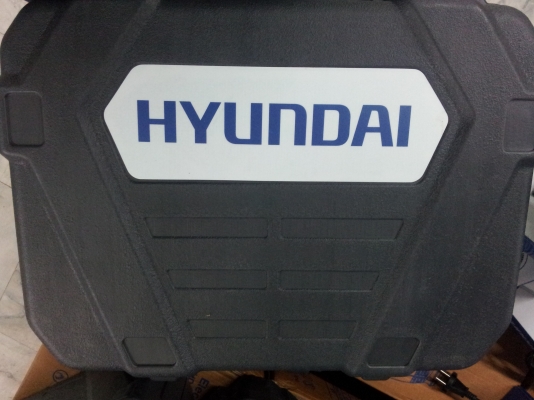 สว่านโรตารี่  hyundai hd816 22mm 710 watt