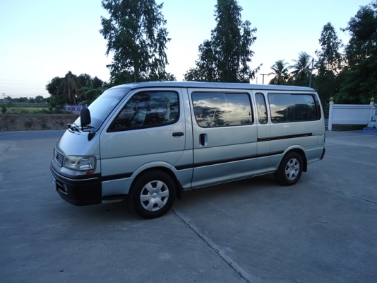 รถตู้  Toyota  hiace  เครื่อง 2 J vvti   แก๊ส lpg หัวฉีด ขับดี ประหยัด  มีบาร์ กันโครง ด้านหลัง ทรงตัวดี