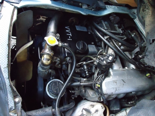 รถตู้  Toyota  hiace  เครื่อง 2 J vvti   แก๊ส lpg หัวฉีด ขับดี ประหยัด  มีบาร์ กันโครง ด้านหลัง ทรงตัวดี