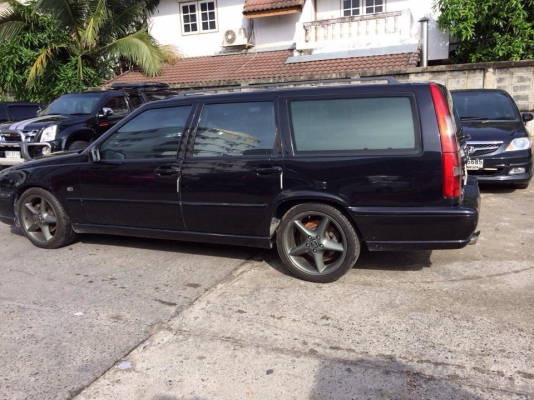 ขายรถวอลโว่ แวนV70ปี98 เกียร์ออโต้ สภาพสวยมาก เครื่องดี ราคา80,000. ขายรถวอลโว่ แวนV70ปี98 เกียร์ออโต้ สภาพสวยมาก เครื่องดี ราคา80,000.