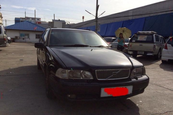 ขายรถวอลโว่ แวนV70ปี98 เกียร์ออโต้ สภาพสวยมาก เครื่องดี ราคา80,000.