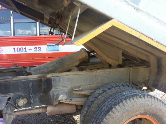 รถหกล้อหัวยาวดั้ม ISUZI 120  พวงมาลัยเพาเวอร์ คันชีสวยยางดี 6เส้น