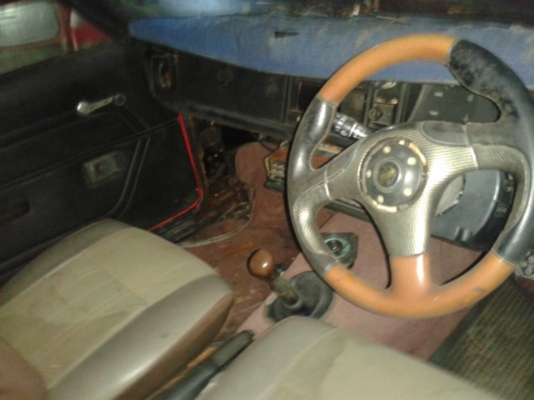 Ford Cortina สีแดง พวงมาลัยเพาเวอร์ เครื่องโตโยต้า 13T ลงเล่มแล้ว รถขับได้ ต่อรองได้ครับ Ford Cortina สีแดง พวงมาลัยเพาเวอร์ เครื่องโตโยต้า 13T ลงเล่มแล้ว รถขับได้ ต่อรองได้ครับ