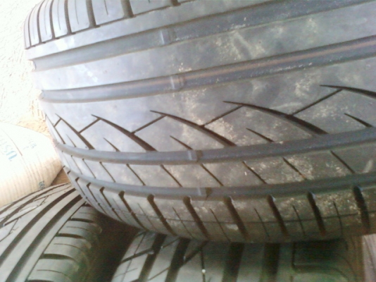 ลดแล้วห้ามต่อ4เส้น ขายยาง ไม่ได้ใช้ สภาพใหม่ ขอบ 19 ลดแล้วห้ามต่อ4เส้น ขายยาง ไม่ได้ใช้ สภาพใหม่ ขอบ 19