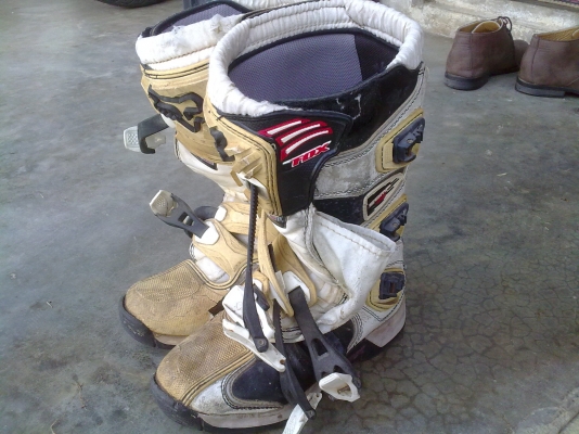 รองเท้าวิบาก เด็ก เบอร์ 37.5 Fox