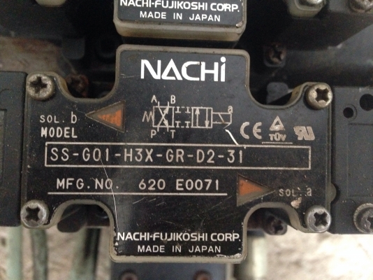 ขายวาล์วคอนโทรลของ Nachi made in Japan มี 2 ชุดครับ สภาพดี พร้อมใช้งาน ชุดละ 5500 / 6500 ครับ