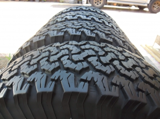 ขาย BF AT 265/75/16 ปี 10 ดอก 8 มิล มีหนวด 1 ชุด ขาย BF AT 265/75/16 ปี 10 ดอก 8 มิล มีหนวด 1 ชุด