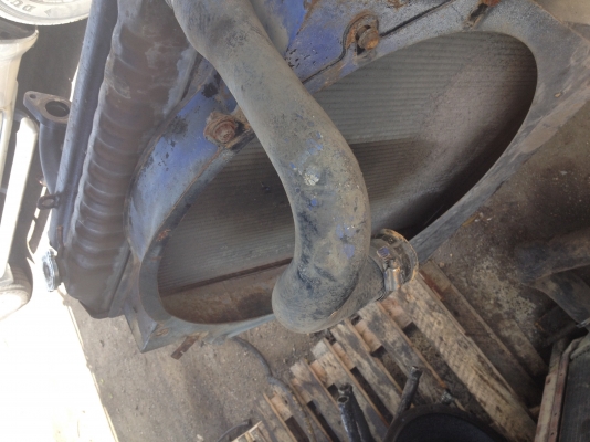 ขาย หม้อน้ำพร้อมออย komatsu 200-6 สภาพสวย