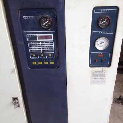 ปั๊มลมสกรู เก่าญี่ปุ่น MITSUI SEIKI รุ่น Z086A สภาพดี พร้อมใช้งาน ปั๊มลมสกรู เก่าญี่ปุ่น MITSUI SEIKI รุ่น Z086A สภาพดี พร้อมใช้งาน