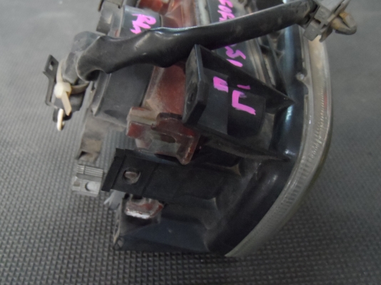 ขาย สปอตไลท์ ข้างซ้าย Ford Escape / Mazda 323 F โฉม ตาหยี ขาย สปอตไลท์ ข้างซ้าย Ford Escape / Mazda 323 F โฉม ตาหยี