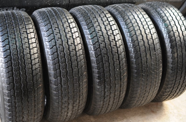 ยาง BS Dueler 245-65-17 ใหม่ๆ 5 เส้น ถูกๆ