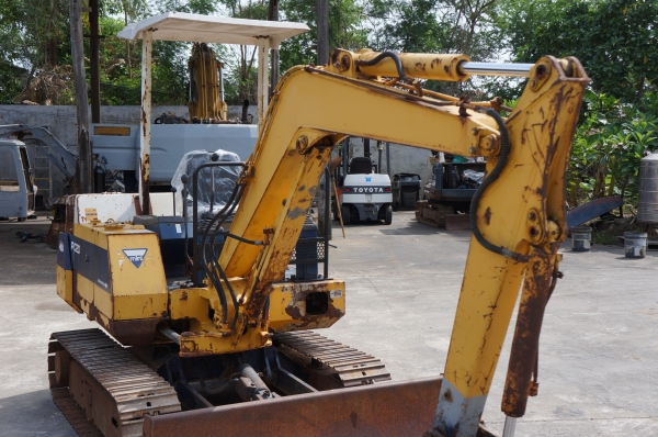 ++@++ขายรถขุด KOMUTSU PC 20-6