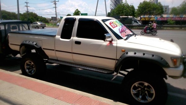 โตโยต้าไม้ติ้วางคาน โช็คHOTBITSแอร์ล็อคเกอร์หน้าหลัง