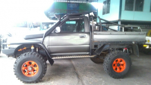 โตโยต้าLN100โช็คHOTBITSแอร์ล็อคเกอร์หน้าหลัง