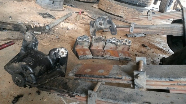 ช่วงล่างหกล้อ UD ช่วงล่างหกล้อ UD