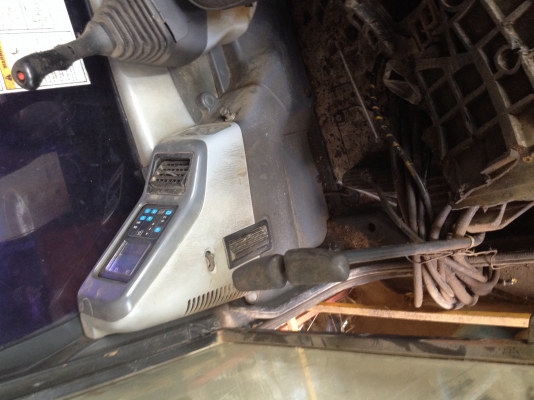 ขายหัวเก๋ง KOMATSU PC200-7 อุปกรณ์ครบ