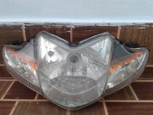 โคมไฟหน้า Wave110i