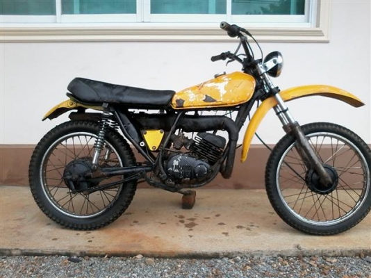 ขาย DT100 เครื่องดีโครงไม่ผุคันสตาร์ทคันเกียร์ไม่เชื่อมออกใบซื้อขายให้ 4900 บาท