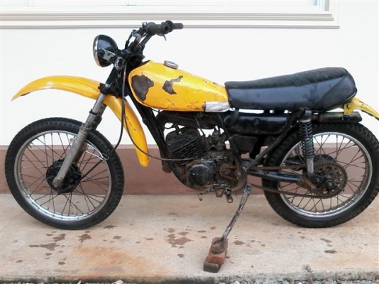 ขาย DT100 เครื่องดีโครงไม่ผุคันสตาร์ทคันเกียร์ไม่เชื่อมออกใบซื้อขายให้ 4900 บาท