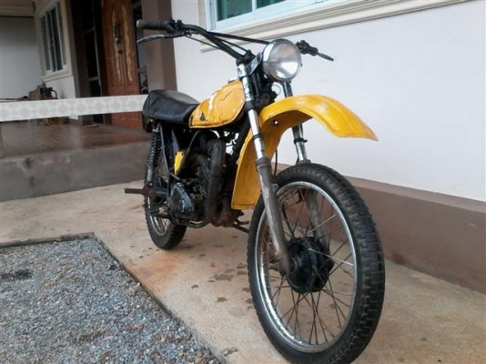 ขาย DT100 เครื่องดีโครงไม่ผุคันสตาร์ทคันเกียร์ไม่เชื่อมออกใบซื้อขายให้ 4900 บาท