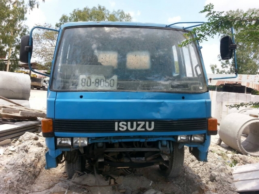 ขายรถโม่ปูน2.5คิว เครื่อง175แรง สภาพพร้อมใช้งาน เอกสารพร้อมโอน