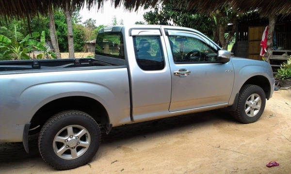 ขายดีแม็ก 2.5 SLX Space cab DDi-iteQ สีบรอนเงินปี08ไฟฟ้าทั้งคัน กระจกพับไฟฟ้า 389000บาท เจ้าของเดียว ขายดีแม็ก 2.5 SLX Space cab DDi-iteQ สีบรอนเงินปี08ไฟฟ้าทั้งคัน กระจกพับไฟฟ้า 389000บาท เจ้าของเดียว