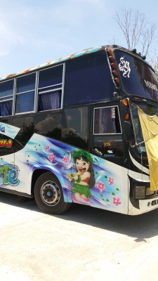 ขายรถบัสพัดลม 12 เมตร ชัสซีเบ้น ชั้นครึ่ง  พร้อมงาน 760000 ชลบุรี 0899627946 บัต