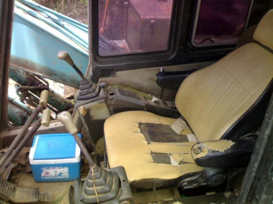 ขาย KOBELCO  SK100   MARK// สภาพพร้อมใช้งาน เครื่องดีปั้มดี โซ่เต็มเอวแน่น เอกสารใบแจ้งจำหน่า