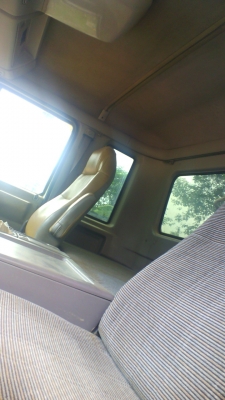 สิบล้อแบบสองเพลาบรรทุกน้ำ ฮีโน่โปร์เฟียร์ เครื่องHINO P11C เบรคทิฟฟี่ รถสวย มีทะเบียน