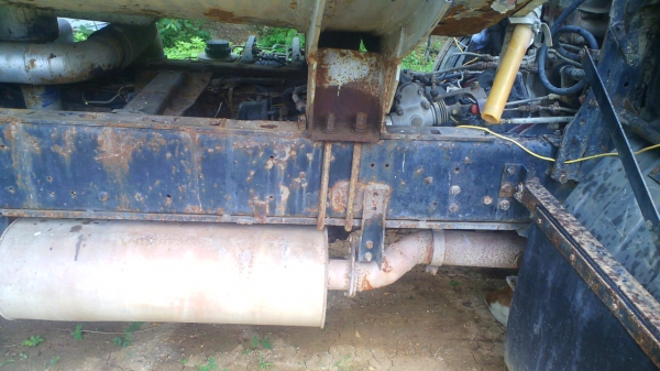 สิบล้อแบบสองเพลาบรรทุกน้ำ ฮีโน่โปร์เฟียร์ เครื่องHINO P11C เบรคทิฟฟี่ รถสวย มีทะเบียน