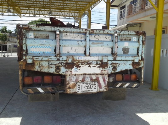 รถห้าง ISUZU ROCKY 195 แรงม้า พร้อมเครน สภาพสวยมาก ต่อรองได้ รถห้าง ISUZU ROCKY 195 แรงม้า พร้อมเครน สภาพสวยมาก ต่อรองได้