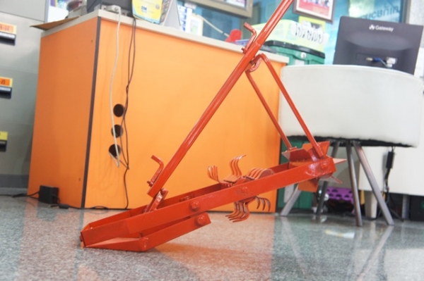 ขายเครื่องพรวนดิน ในร่องนาดำ