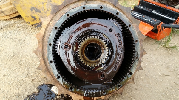 ขายด่วน ตัวเดินHITACHI EX 200-2