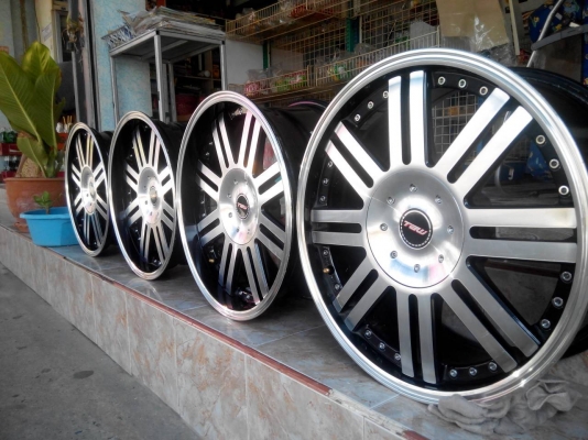 vip 18 6รู139 กว้าง8"ทั้ง4วงออฟ+20งานTAWเยอรมันสภาพ95\%สวยกิ๊ป ขาย7500 พร้อมส่งทั่วไทย สนจัยดูของได้ที่ คลอง2 คลองหลวง  0898128457 ไอดี chaichaimax  ซ.บงกช11https://www.facebook.com/profile.php?id=100006231031308