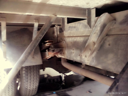 Hino 6 ล้อ ตู้แห้ง 3บาน 168 แรงม้า กระบะยาว 7เมตร