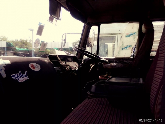 Hino 6 ล้อ ตู้แห้ง 3บาน 168 แรงม้า กระบะยาว 7เมตร