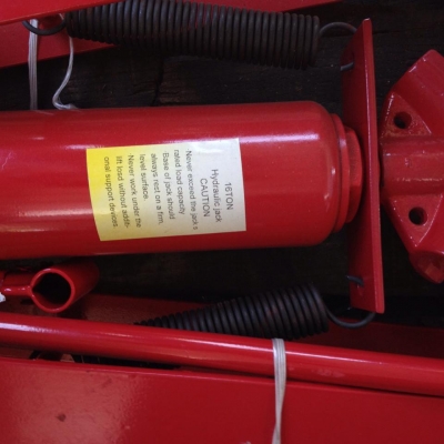 เครื่องดัดท่อ (ของใหม่) ขนาด 16 ตัน ใช้ในงานดัดท่อต่างๆได้เป็นอย่างดี เครื่องดัดท่อ (ของใหม่) ขนาด 16 ตัน ใช้ในงานดัดท่อต่างๆได้เป็นอย่างดี