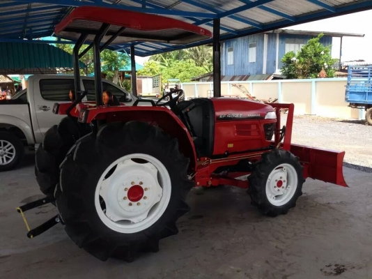 ยันร์ม่า 45 แรง ตัวรถใบมีดดันหน้าใหม่...สภาพดีพร้อมใช้งาน