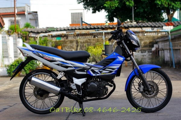 ขาย โซนิค  น้ำเงิน-ขาว เดิมๆ หล่อๆ