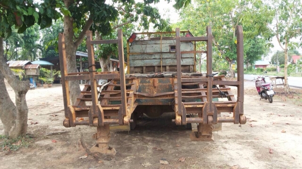 ขายรถเทเลอร์รถเกี่ยวหน้ายาว เครื่อง 6BD1 - 165 แรง 1 เพลา มีสโลด์ ทะเบียนพร้อม ขายรถเทเลอร์รถเกี่ยวหน้ายาว เครื่อง 6BD1 - 165 แรง 1 เพลา มีสโลด์ ทะเบียนพร้อม