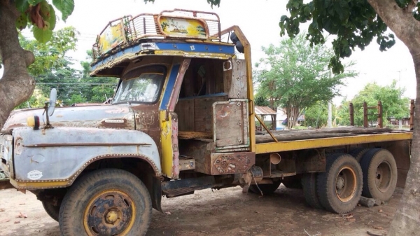 ขายรถเทเลอร์รถเกี่ยวหน้ายาว เครื่อง 6BD1 - 165 แรง 1 เพลา มีสโลด์ ทะเบียนพร้อม ขายรถเทเลอร์รถเกี่ยวหน้ายาว เครื่อง 6BD1 - 165 แรง 1 เพลา มีสโลด์ ทะเบียนพร้อม