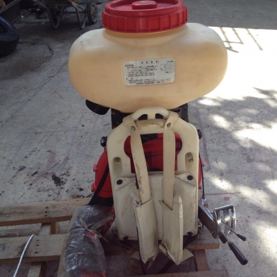 เครื่องฉีดยาแบบสะพายหลัง (เก่าญี่ปุ่น) สภาพดีพร้อมใช้งาน มีหลายรุ่น-ยี่ห้อให้เลือกคะ เครื่องฉีดยาแบบสะพายหลัง (เก่าญี่ปุ่น) สภาพดีพร้อมใช้งาน มีหลายรุ่น-ยี่ห้อให้เลือกคะ