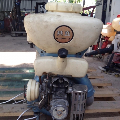 เครื่องฉีดยาแบบสะพายหลัง (เก่าญี่ปุ่น) สภาพดีพร้อมใช้งาน มีหลายรุ่น-ยี่ห้อให้เลือกคะ เครื่องฉีดยาแบบสะพายหลัง (เก่าญี่ปุ่น) สภาพดีพร้อมใช้งาน มีหลายรุ่น-ยี่ห้อให้เลือกคะ