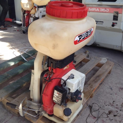 เครื่องฉีดยาแบบสะพายหลัง (เก่าญี่ปุ่น) สภาพดีพร้อมใช้งาน มีหลายรุ่น-ยี่ห้อให้เลือกคะ เครื่องฉีดยาแบบสะพายหลัง (เก่าญี่ปุ่น) สภาพดีพร้อมใช้งาน มีหลายรุ่น-ยี่ห้อให้เลือกคะ