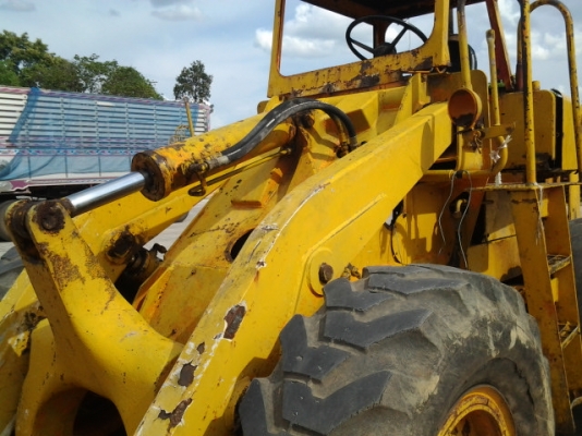 รถตัก ราคาถูก ขายรถตัก komatsu jh60 330,000 บาท