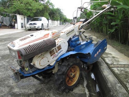 รถพรวนดินเดินตาม!!! รหัสสินค้า : 13001357  ยี่ห้อ : ISEKI รุ่น : KS552