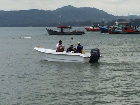 ขายเรือตกปลา 18ฟุตเล็ก www.wirotfiberboats.com ขายเรือตกปลา 18ฟุตเล็ก www.wirotfiberboats.com