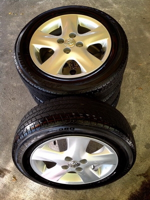 ขายล้อ Vios เดิมๆ สดๆ ใหม่ๆ ไม่ได้ใช้งานเลย แม็ก+ยาง ราคาเบาๆคร่ะ**มีรูป